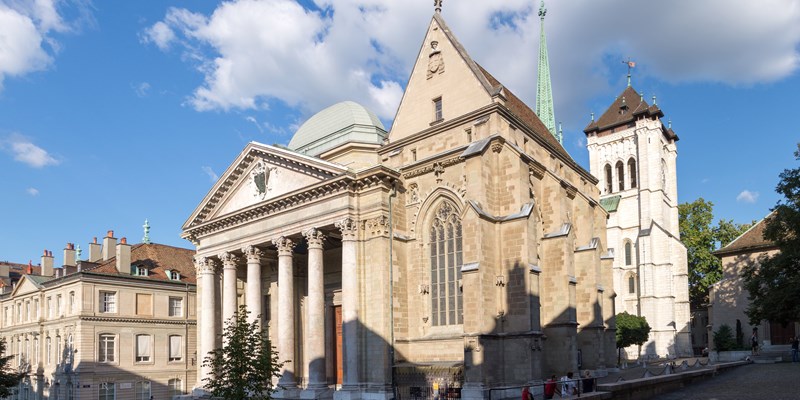 The cathedral, which is dedicated to Saint-Pierre and is the iconic image of Geneva, dominated by the Old Town from its top,